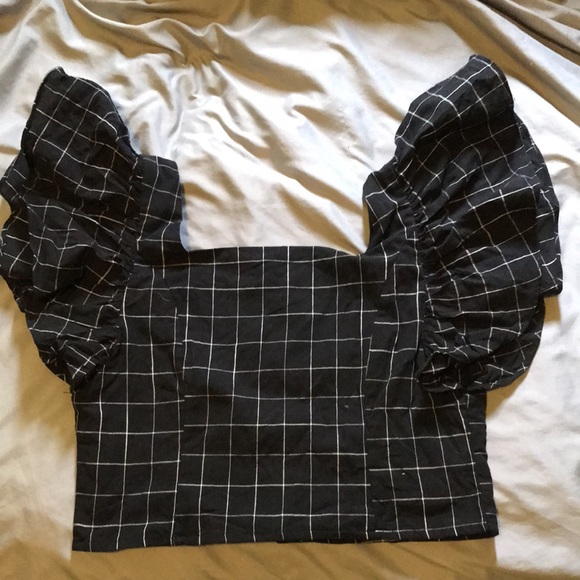 NWOT Grid Print Crop Top - Picture 3 of 3
